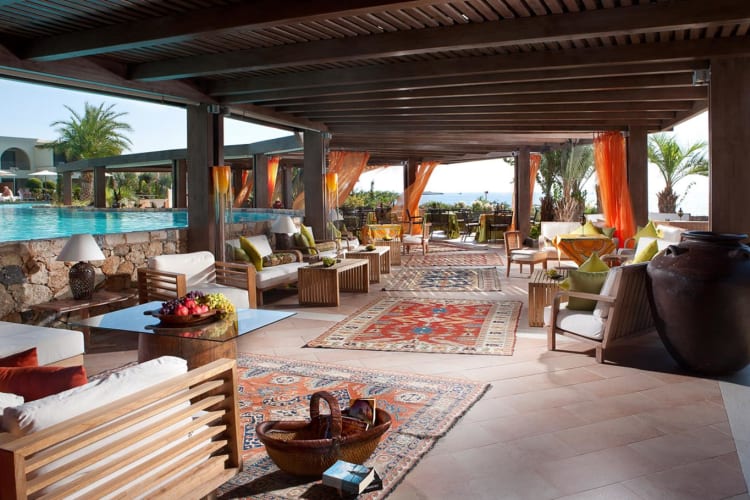 Olivino Pool Bar and Restaurant